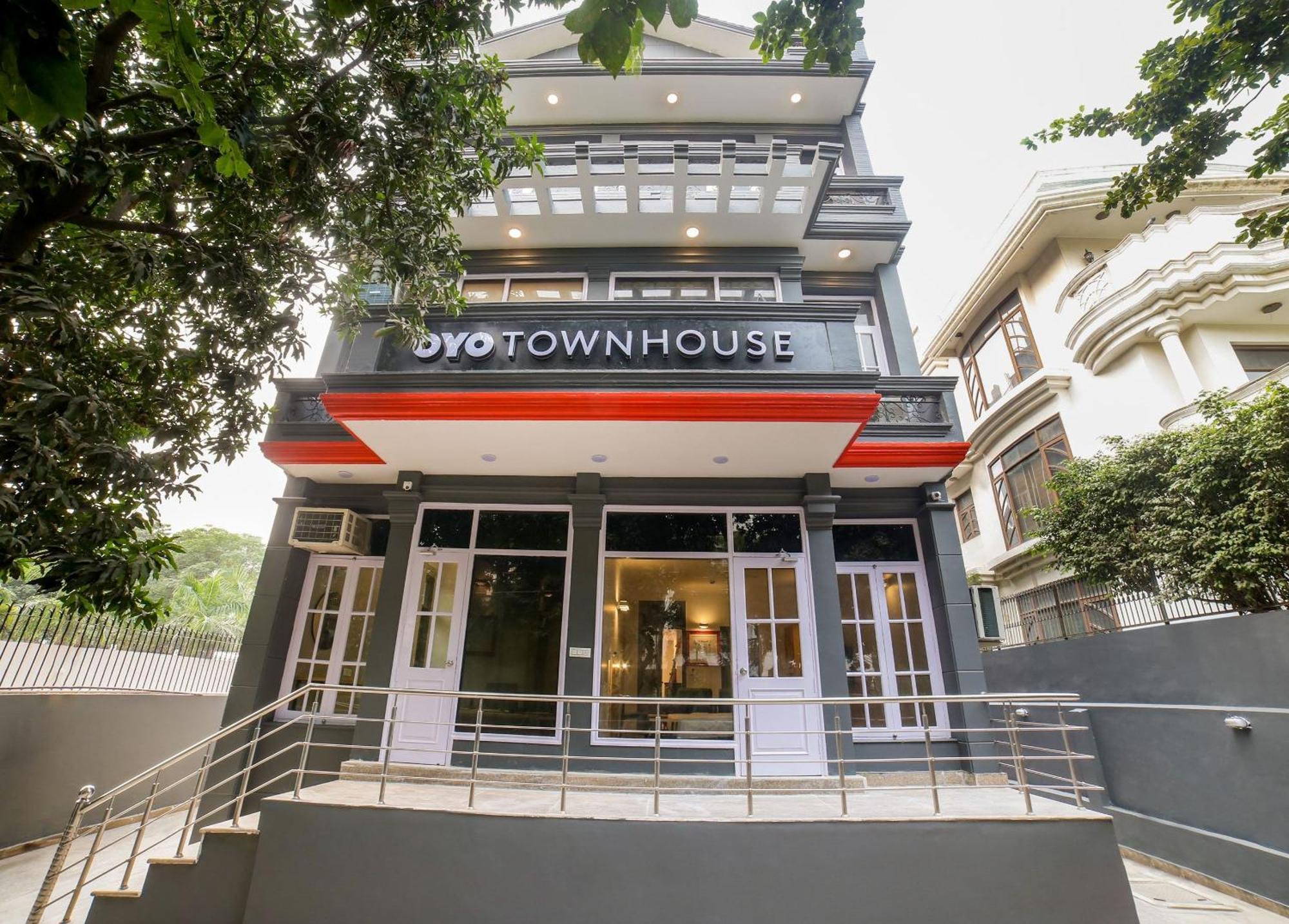 Townhouse 330 Dlf Phase-2 Near Leisure Valley Park Gurgaon Exterior foto